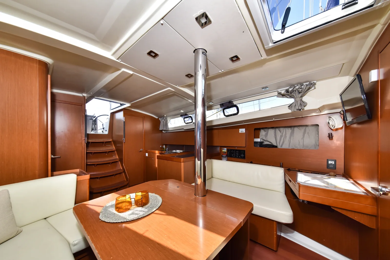 Yacht BENETEAU Oceanis 41.1 - 4play - Foto 1