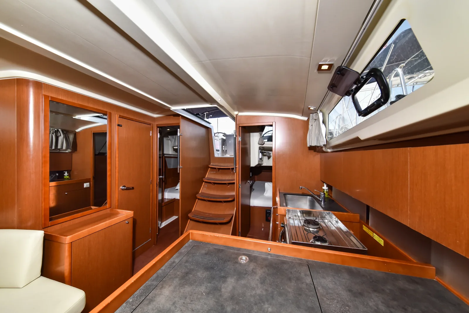 Yacht BENETEAU Oceanis 41.1 - 4play - Foto 1