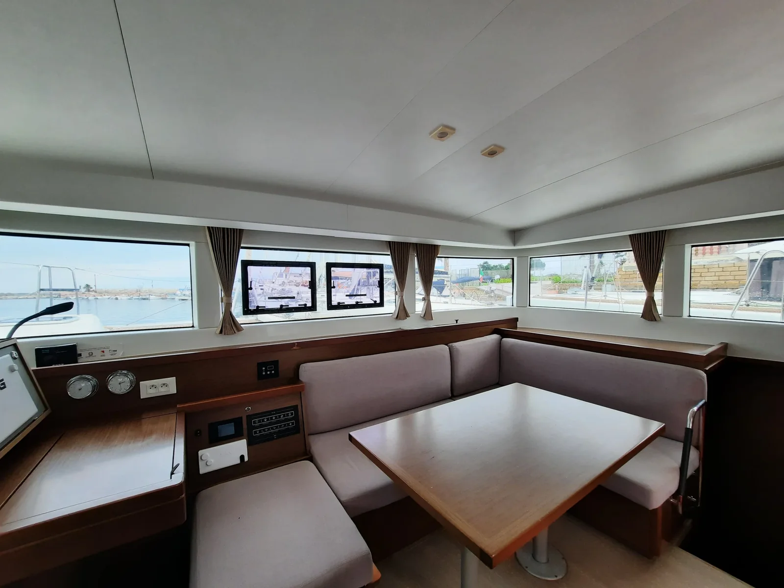 Yacht LAGOON 40 - Senza Meta - Foto 1