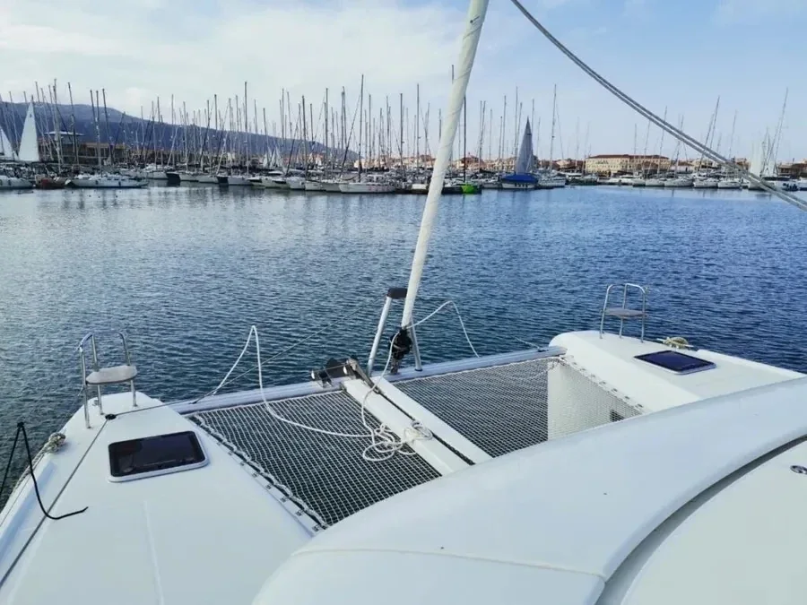 Yacht LAGOON 42 - Premium