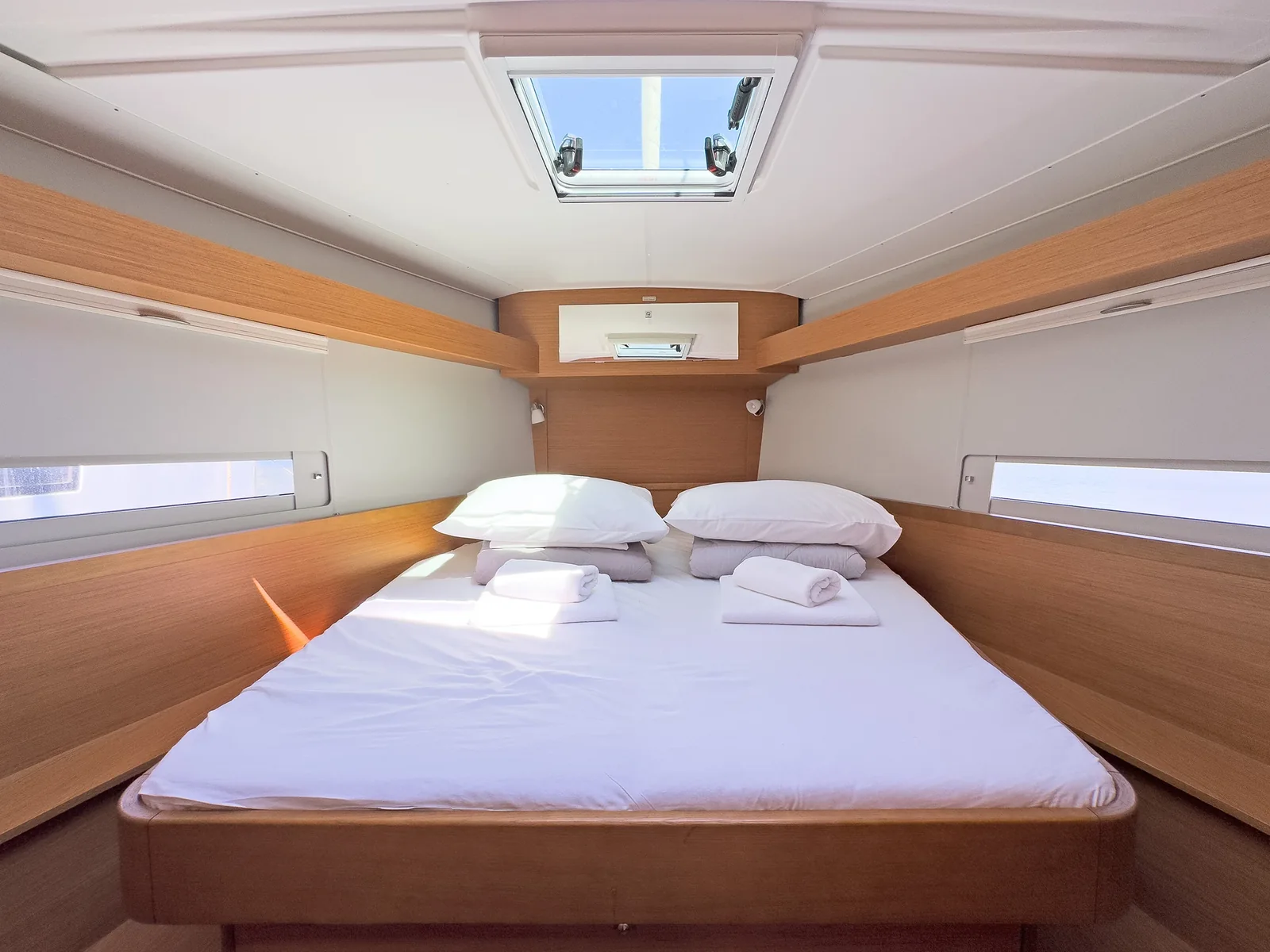 Yacht DUFOUR 430 Grand Large - First Love - Foto 1