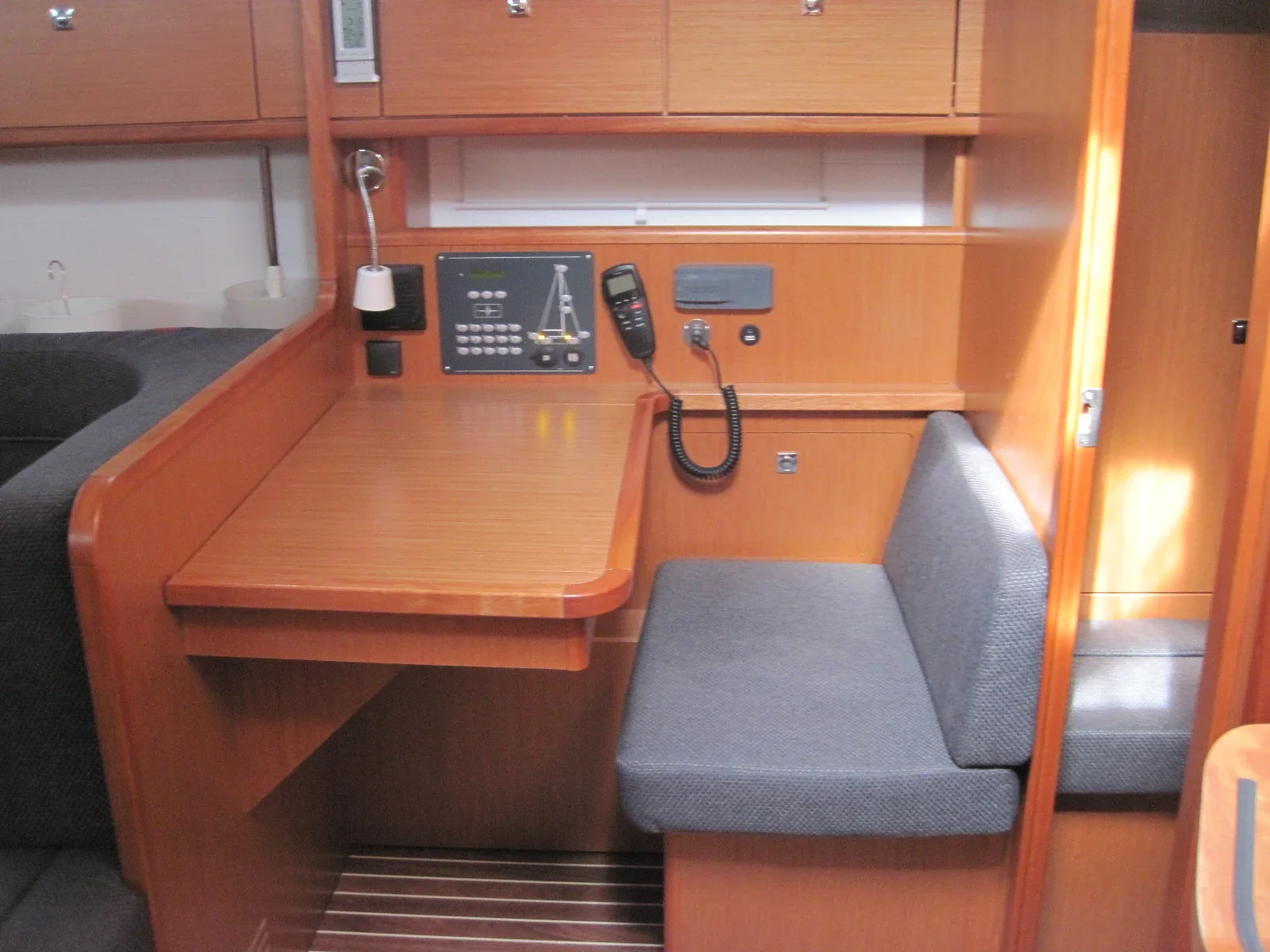 Yacht BAVARIA Cruiser 41 - Marina