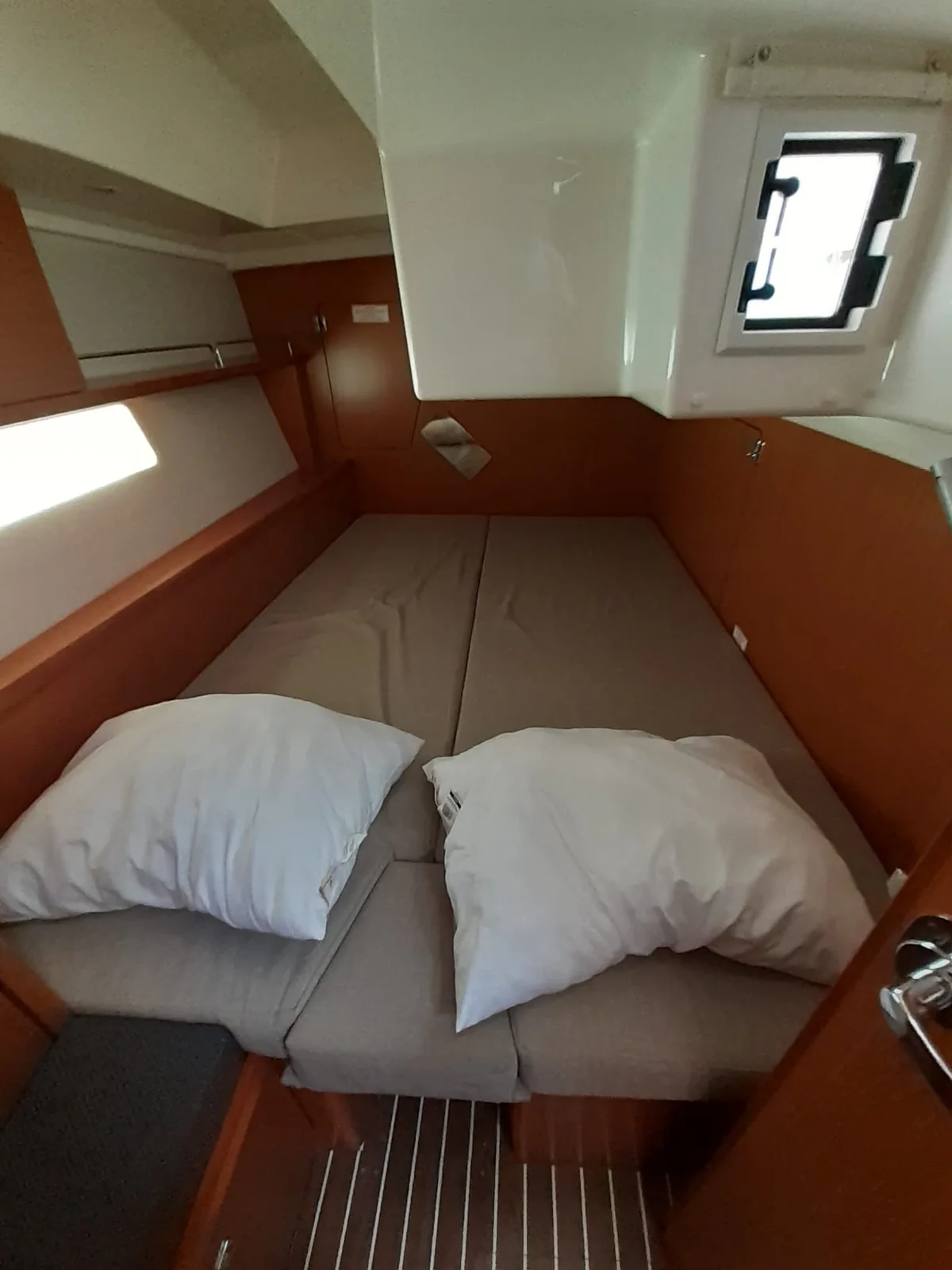 Yacht BAVARIA C45 Holiday - Aurora - Foto 1