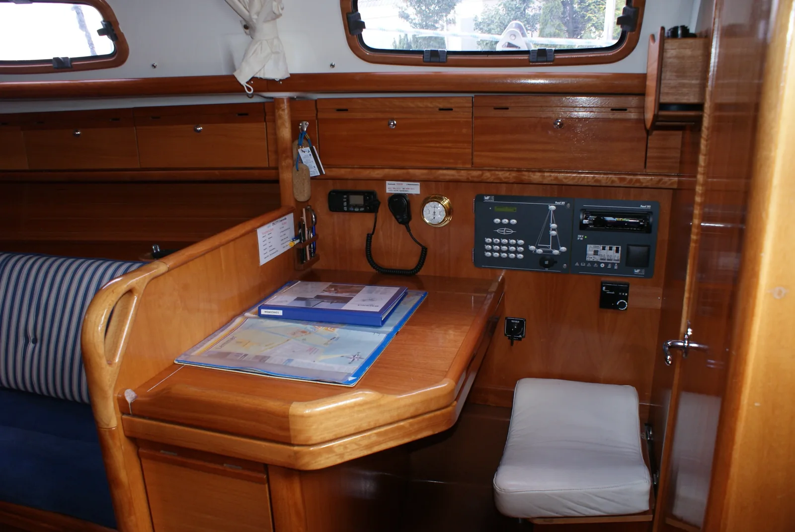 Yacht BAVARIA 30 Cruiser - Ana - Foto 1