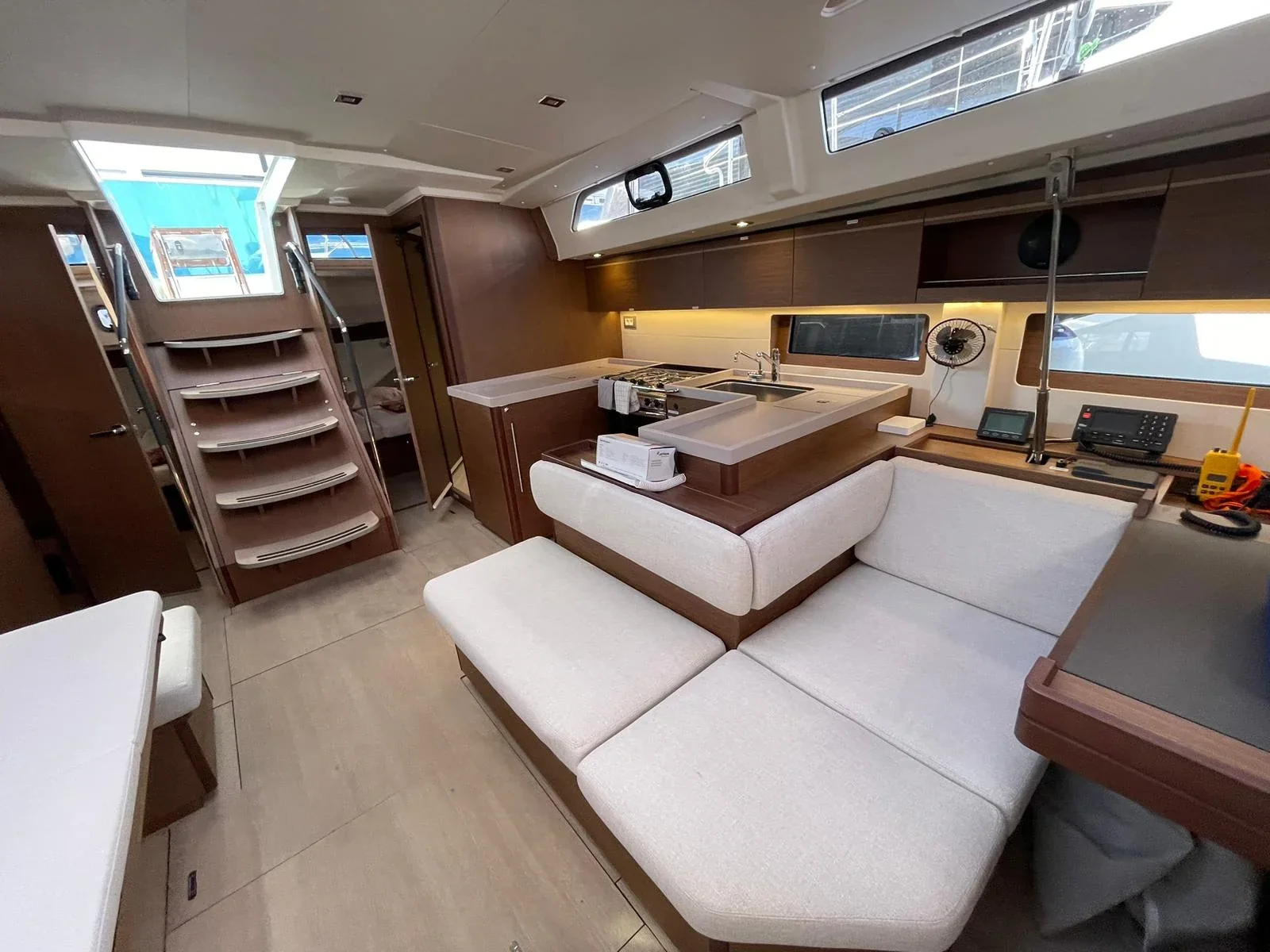 Yacht BENETEAU Oceanis 51.1 - Alboran Mónica