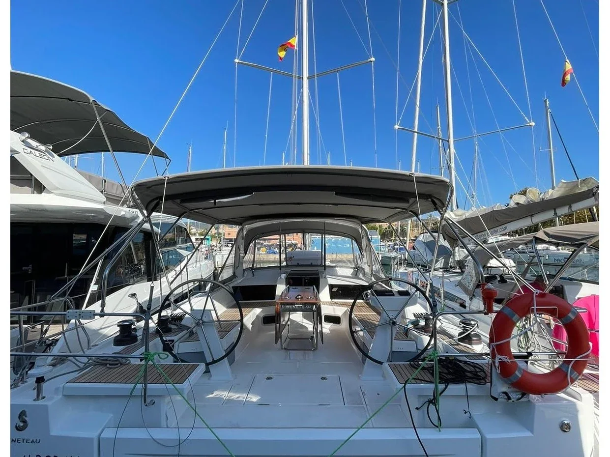 Yacht BENETEAU Oceanis 51.1 - Alboran Mónica - Foto 1