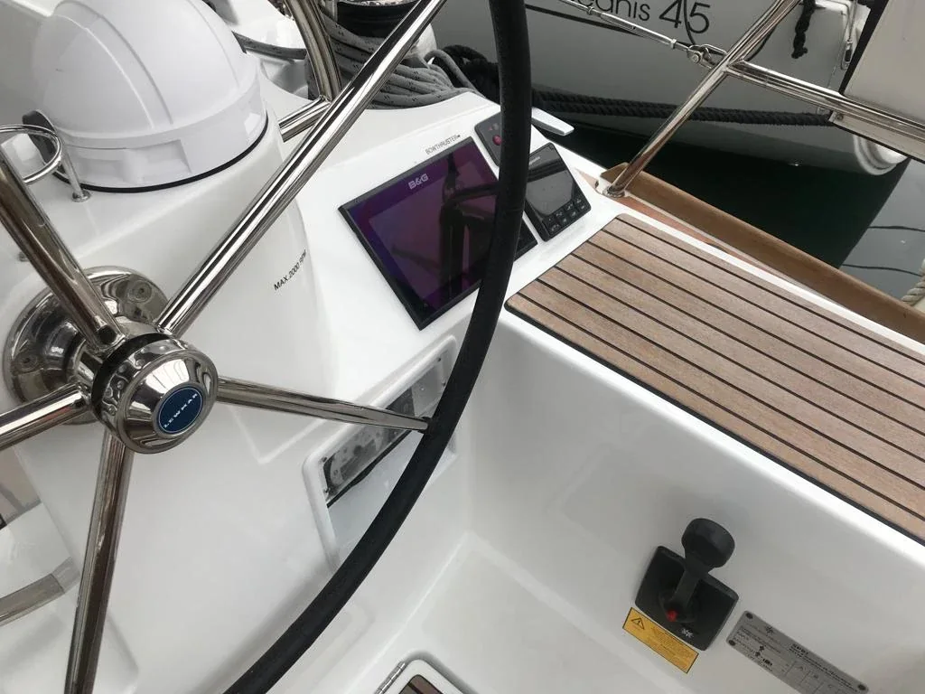 Yacht JEANNEAU Sun Odyssey 519 - Alboran Jerez - Foto 1