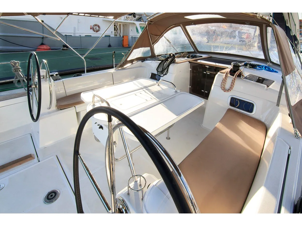 Yacht JEANNEAU Sun Odyssey 519 - TeFiti