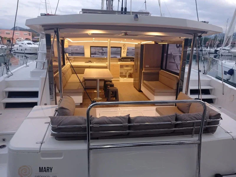 Yacht CATANA Bali 4.3 - Mary - Foto 1