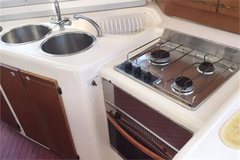 Yacht FOUNTAINE PAJOT Lavezzi 40 - Kupela - Foto 1