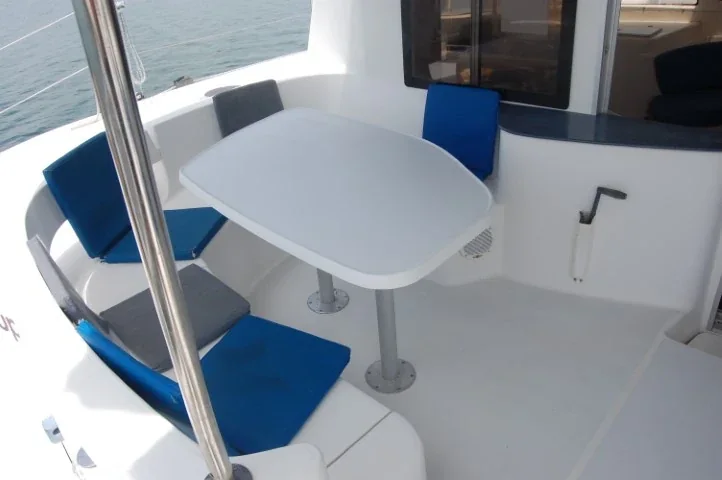 Yacht FOUNTAINE PAJOT Lavezzi 40 - Kupela - Foto 1