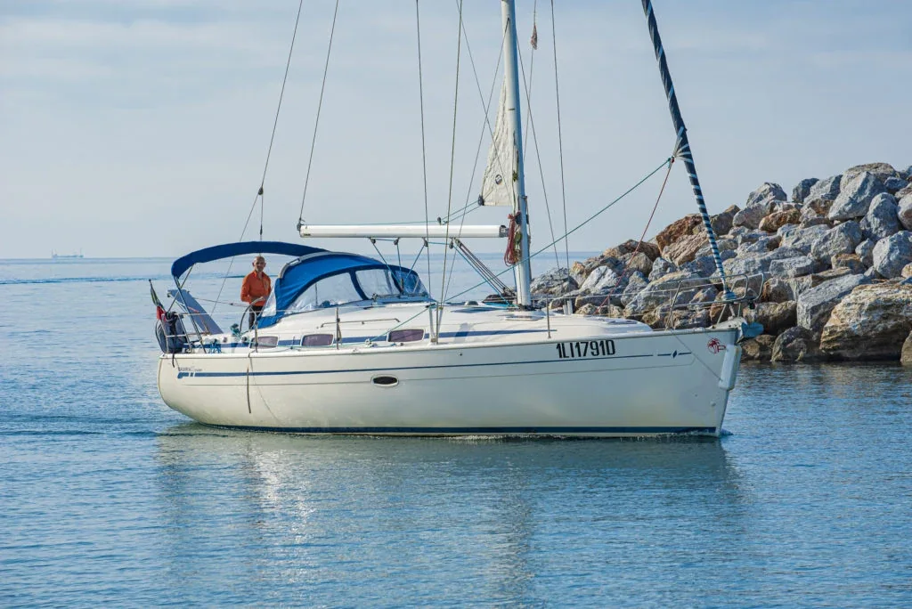 Yacht BAVARIA 37 Cruiser - Gigiona - Foto 1