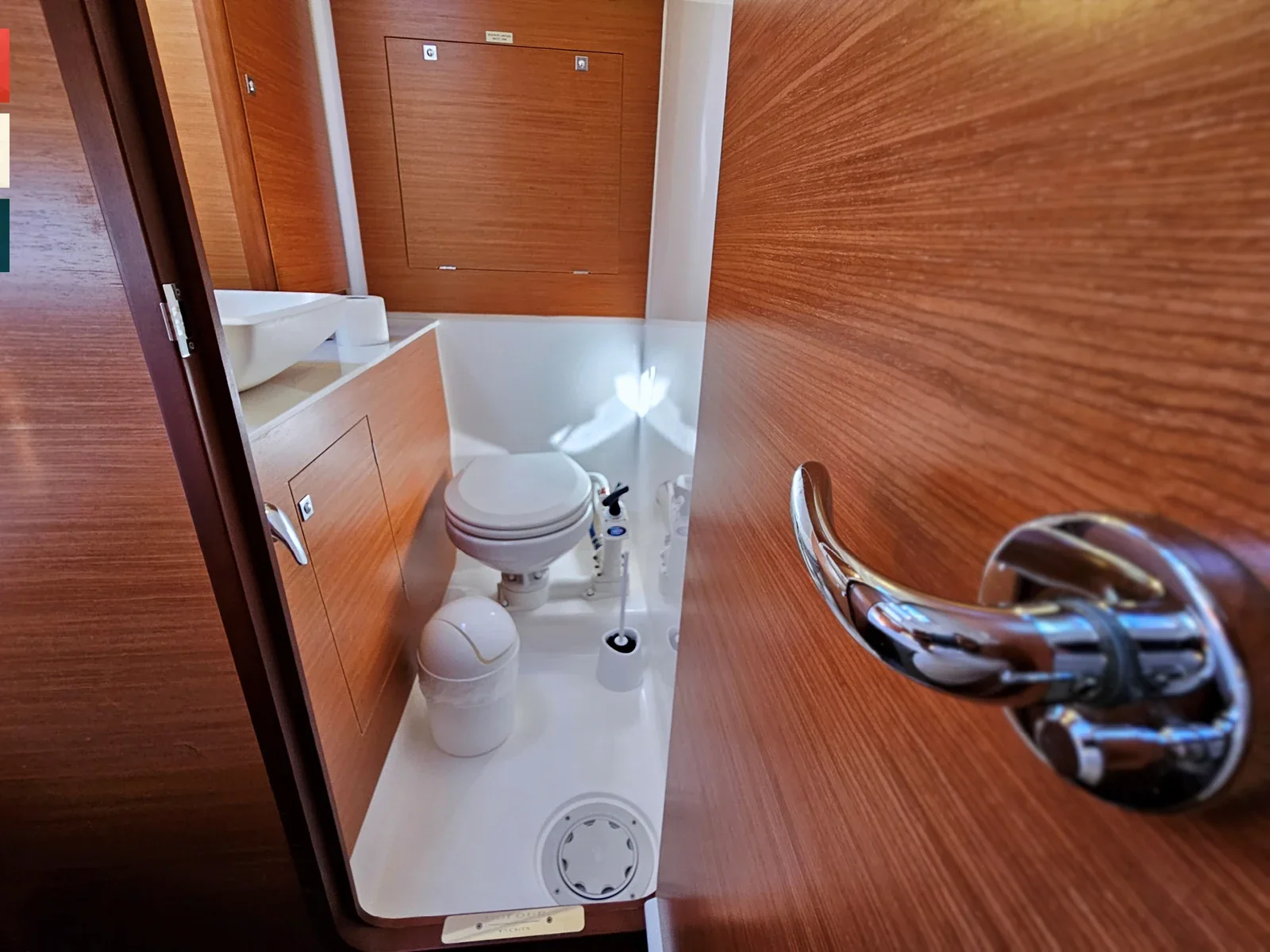 Yacht DUFOUR 390 Grand Large - Sara - Foto 1
