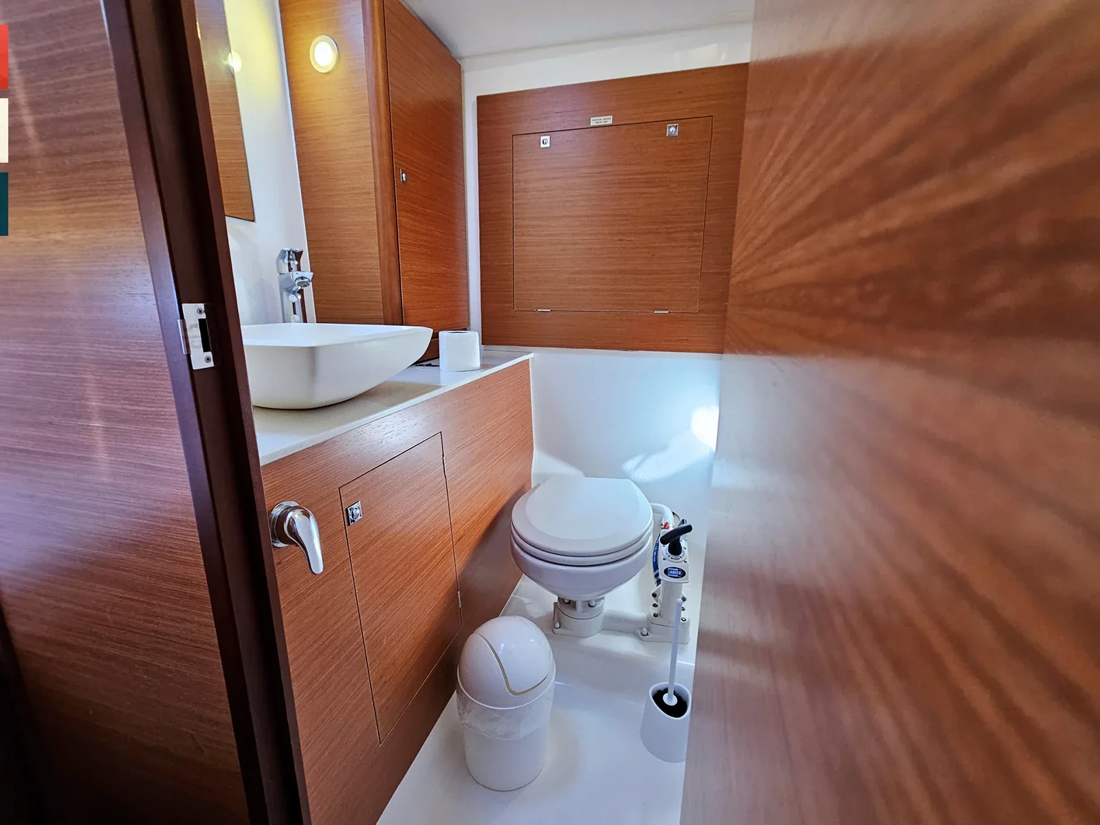 Yacht DUFOUR 390 Grand Large - Sara - Foto 1
