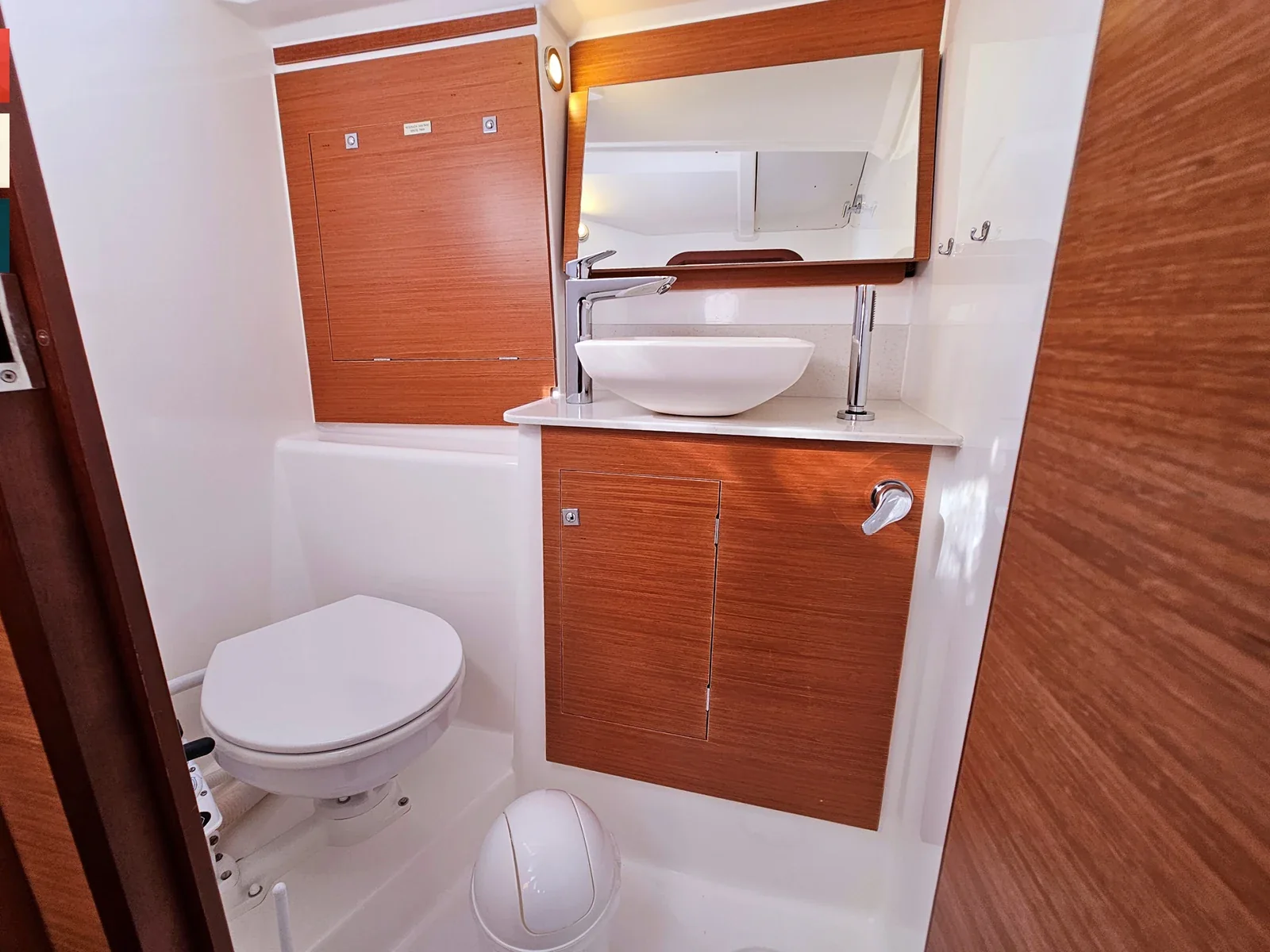 Yacht DUFOUR 390 Grand Large - Sara - Foto 1