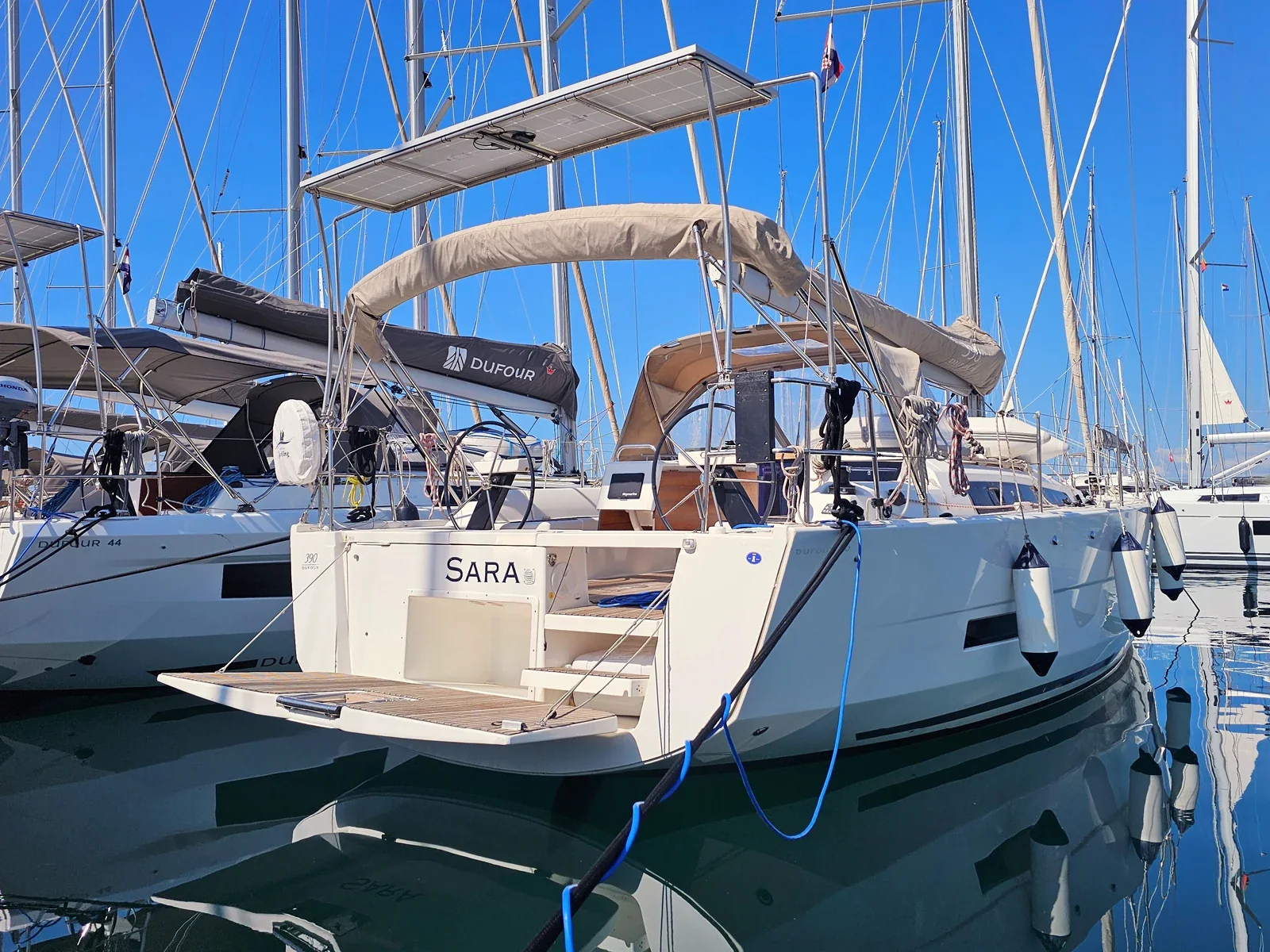 Yacht DUFOUR 390 Grand Large - Sara - Foto 1
