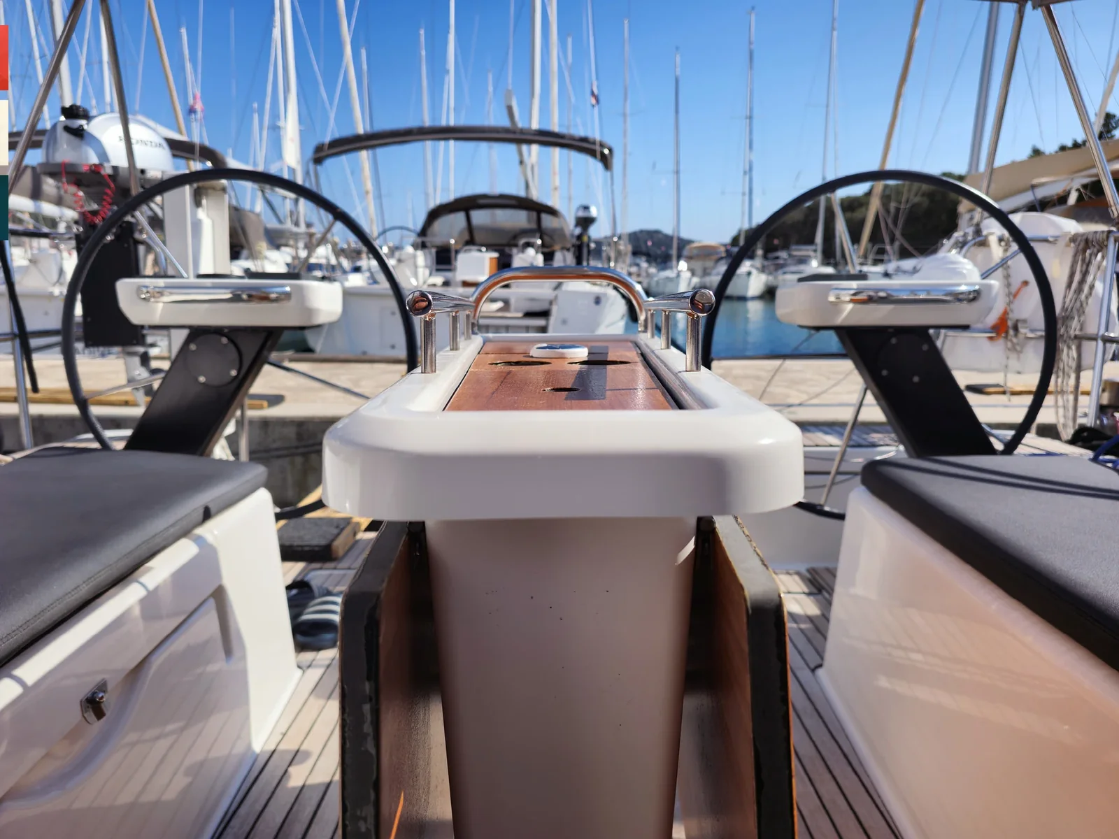 Yacht DUFOUR 360 Grand Large - Nada - Foto 1