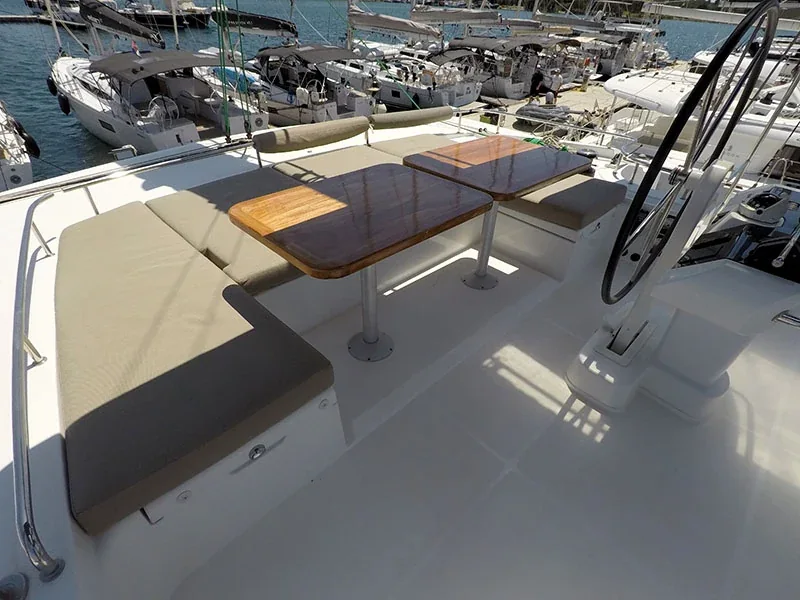 Yacht LAGOON 52 F - LinaHanna - Foto 1