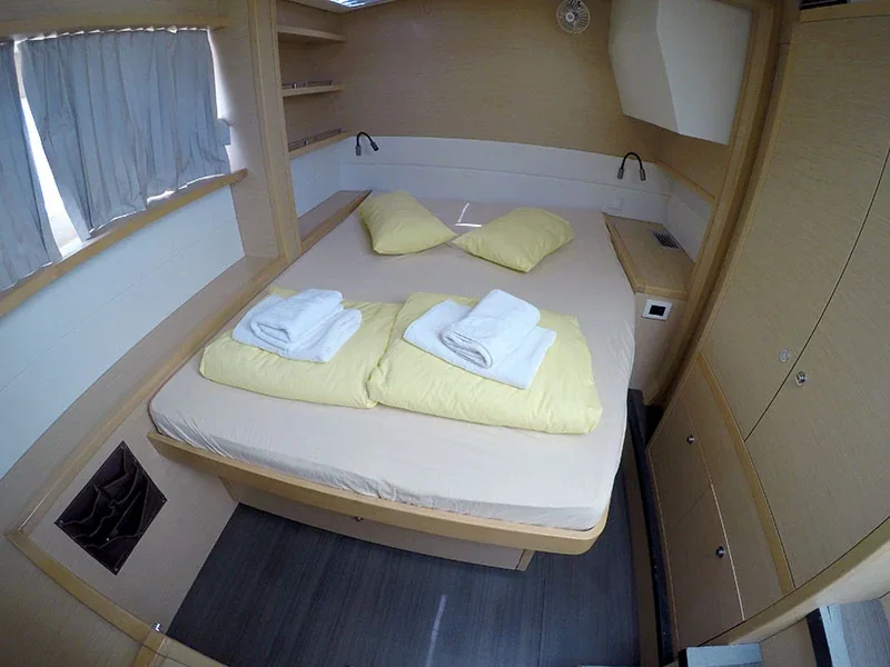 Yacht LAGOON 52 F - LinaHanna - Foto 1