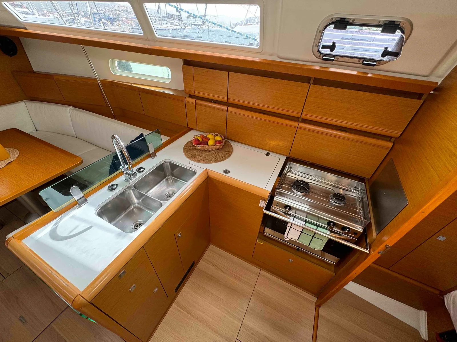 Yacht JEANNEAU Sun Odyssey 389 - Ace Of Spades - Foto 1
