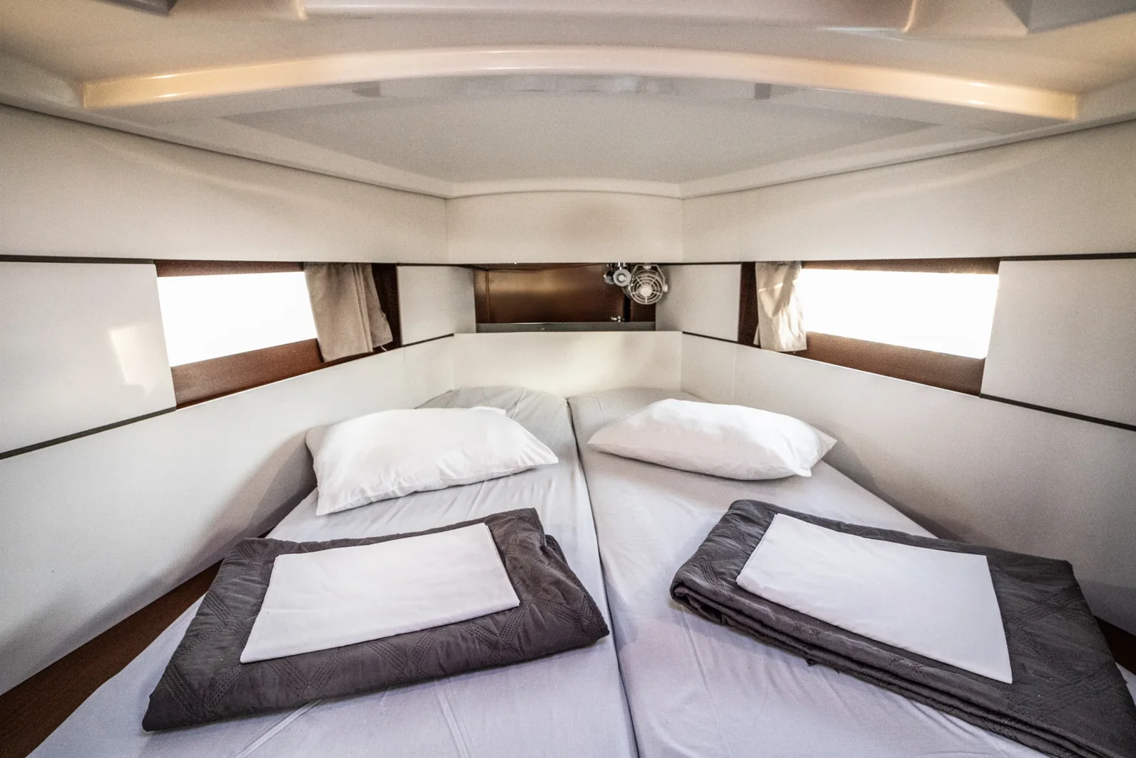 Yacht BENETEAU Oceanis 38.1 - Rania - Foto 1