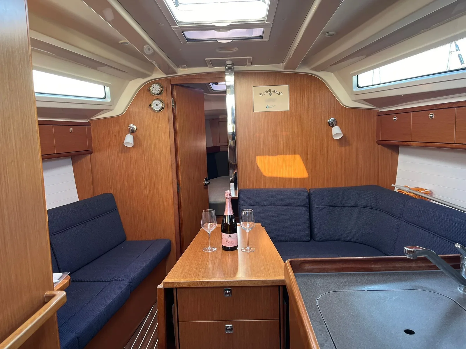 Yacht BAVARIA Cruiser 37 - Maestral - Foto 1