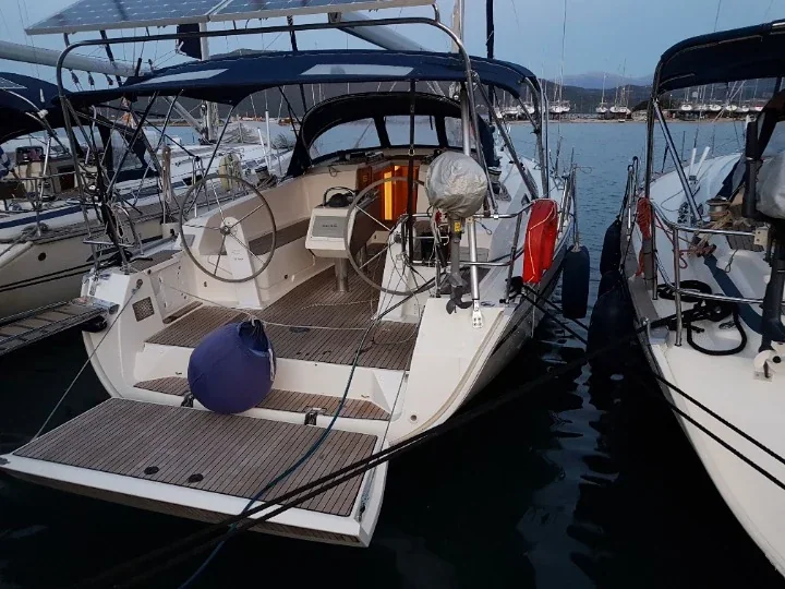 Yacht BAVARIA Cruiser 41 - Marea - Foto 1