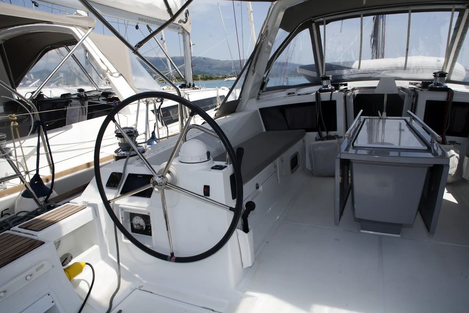 Yacht BENETEAU Oceanis 48 - Annita - Foto 1