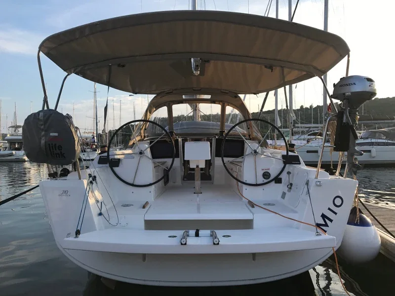 Yacht DUFOUR 310 Grand Large - Mio