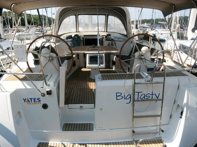 Yacht BENETEAU Oceanis 50 family - Big Tasty - Foto 1