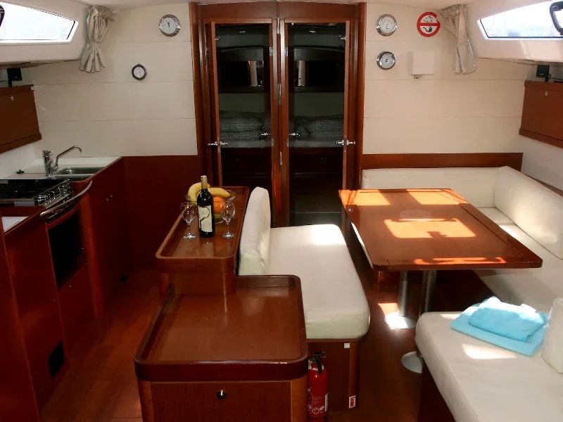 Yacht BENETEAU Oceanis 50 family - Big Tasty - Foto 1