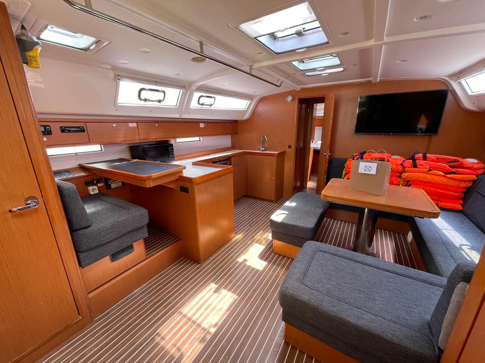 Yacht BAVARIA Cruiser 51 - Anemone - Foto 1