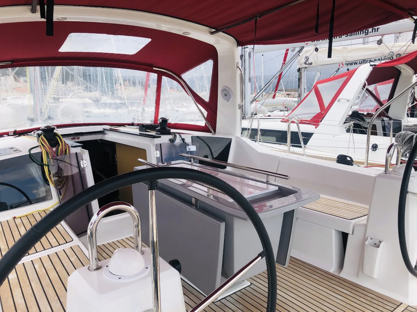Yacht BENETEAU Oceanis 41.1 - Luxa - Foto 1