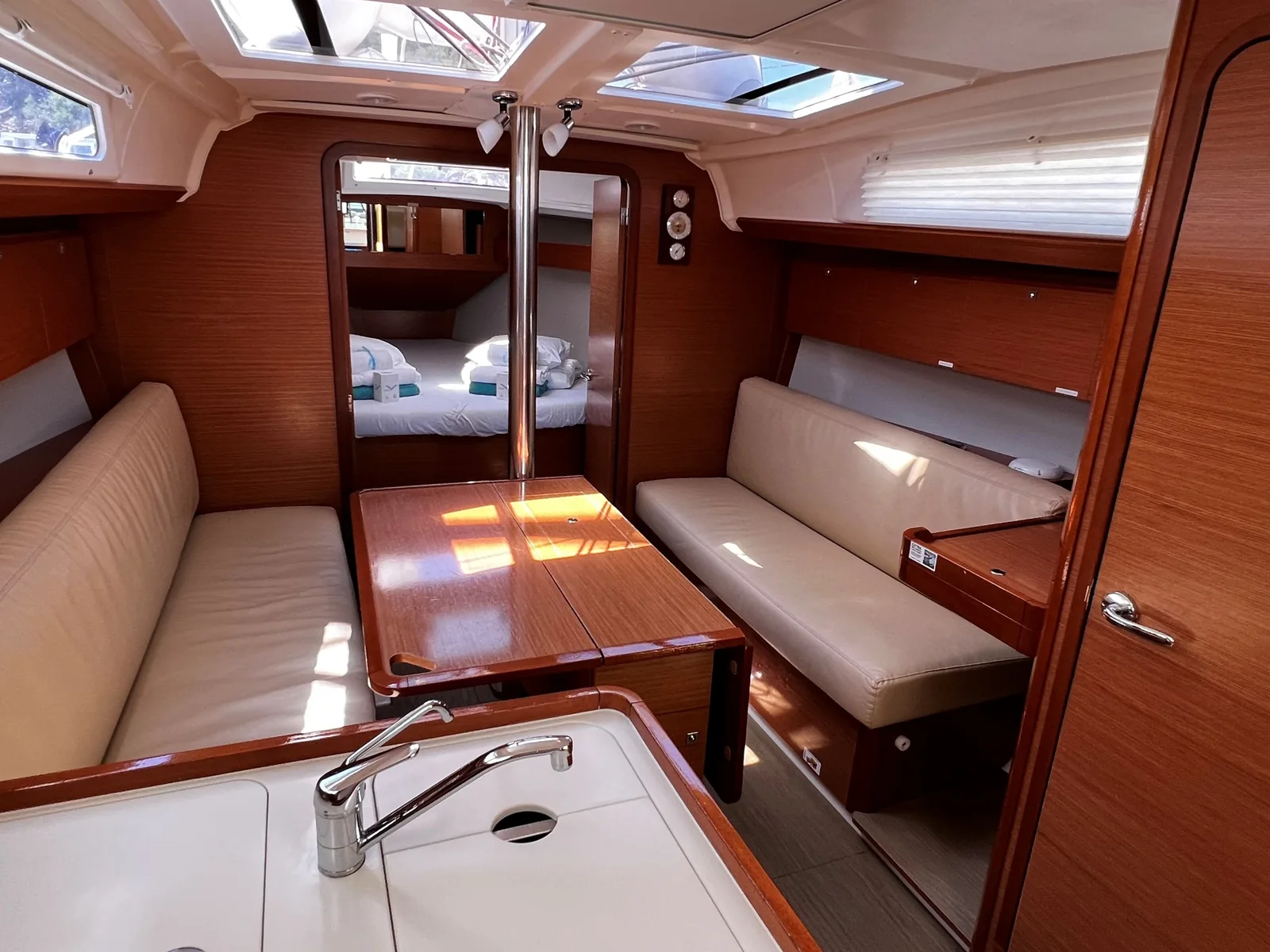 Yacht DUFOUR 360 Grand Large - Else - Foto 1