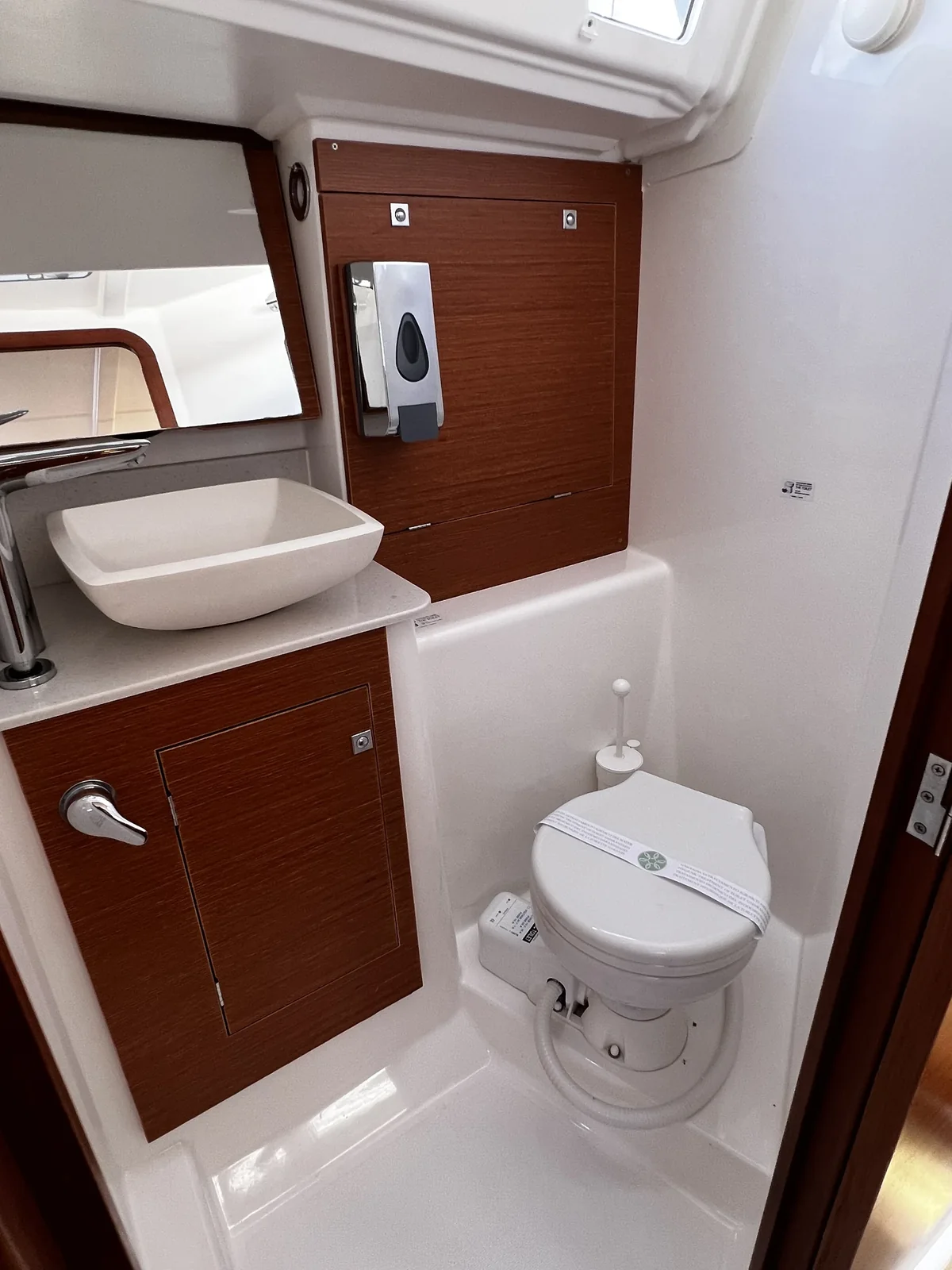 Yacht DUFOUR 360 Grand Large - Else - Foto 1