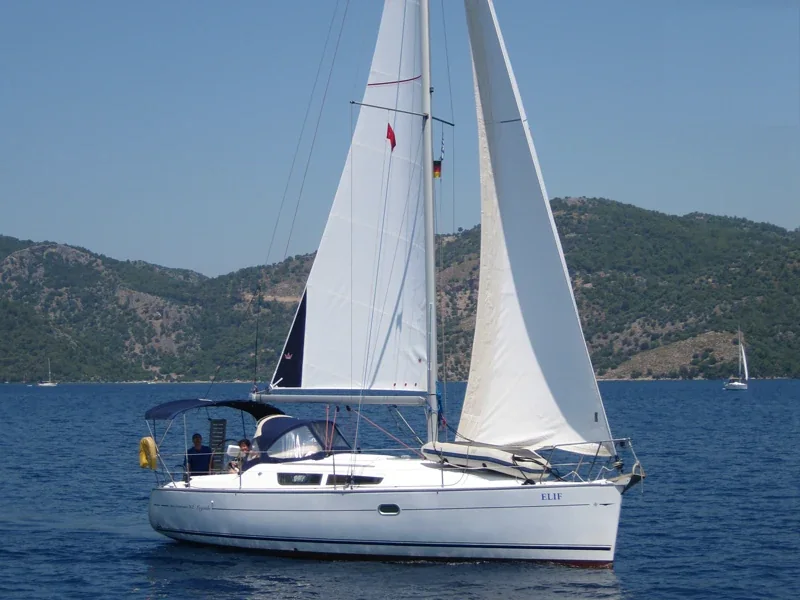 Yacht JEANNEAU Sun Odyssey 32i - Elif - Foto 1