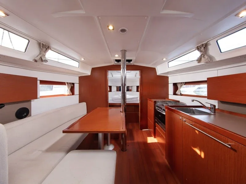 Yacht BENETEAU Oceanis 38.1 - Anima Maris III - Foto 1