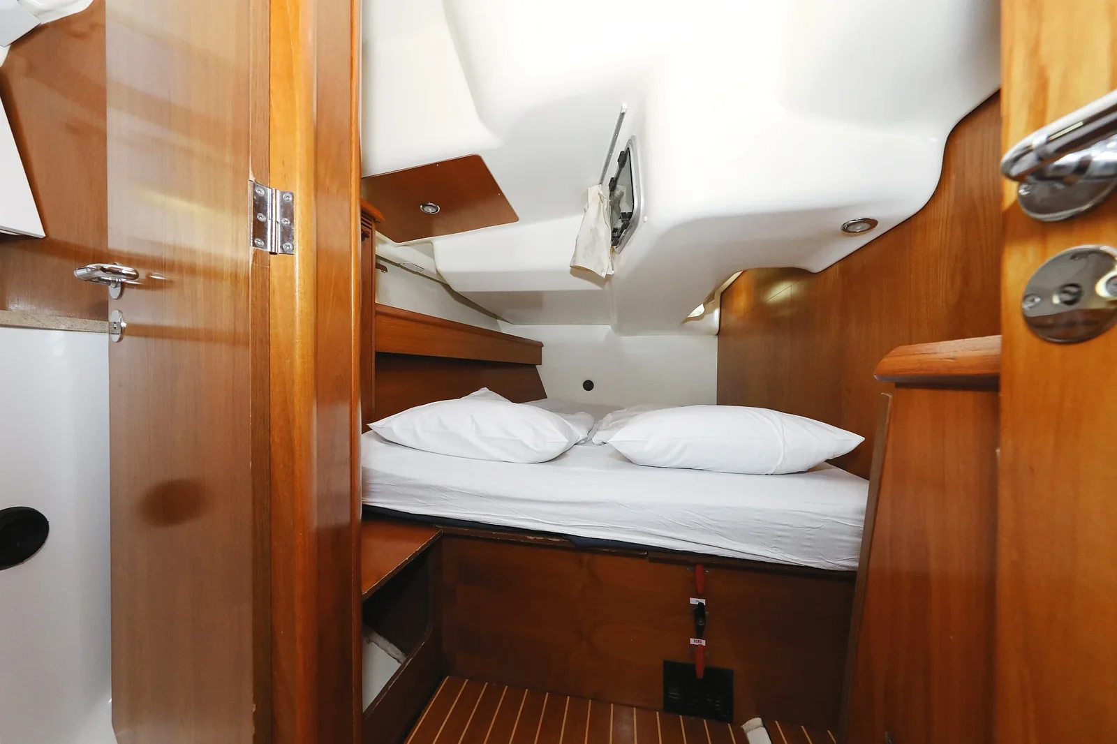 Yacht JEANNEAU Sun Odyssey 45 - Lejla - Foto 1