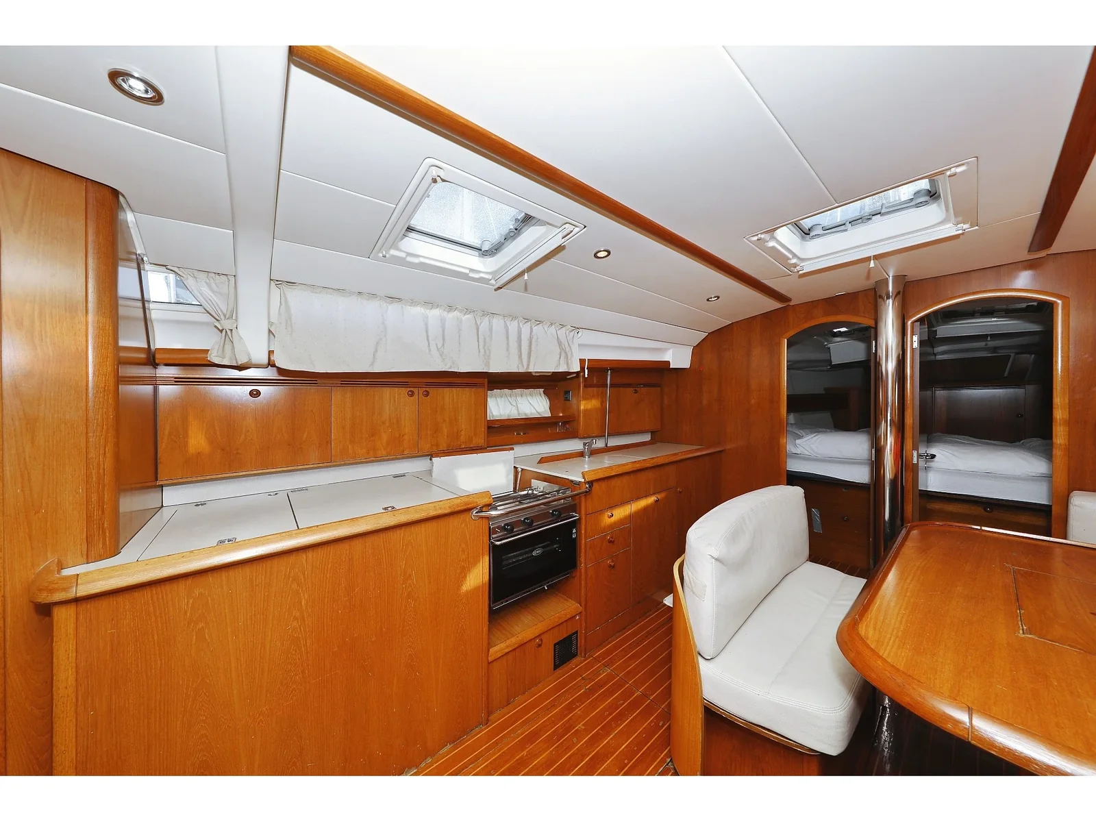 Yacht JEANNEAU Sun Odyssey 45 - Lejla - Foto 1