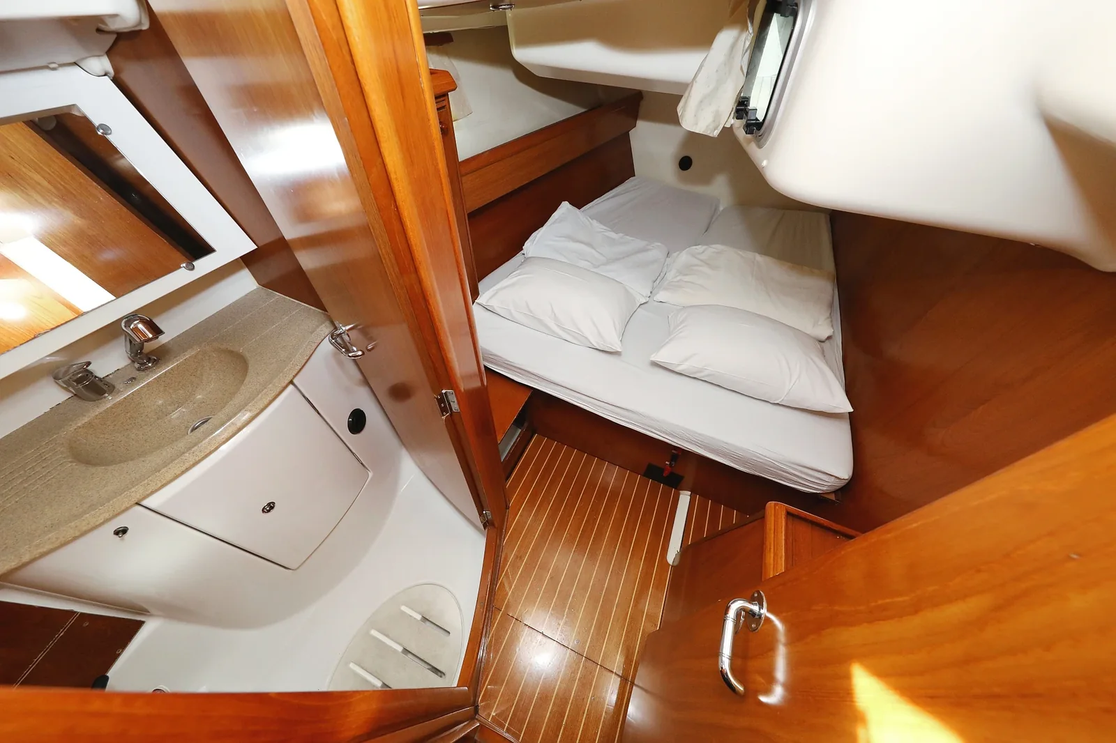 Yacht JEANNEAU Sun Odyssey 45 - Lejla - Foto 1