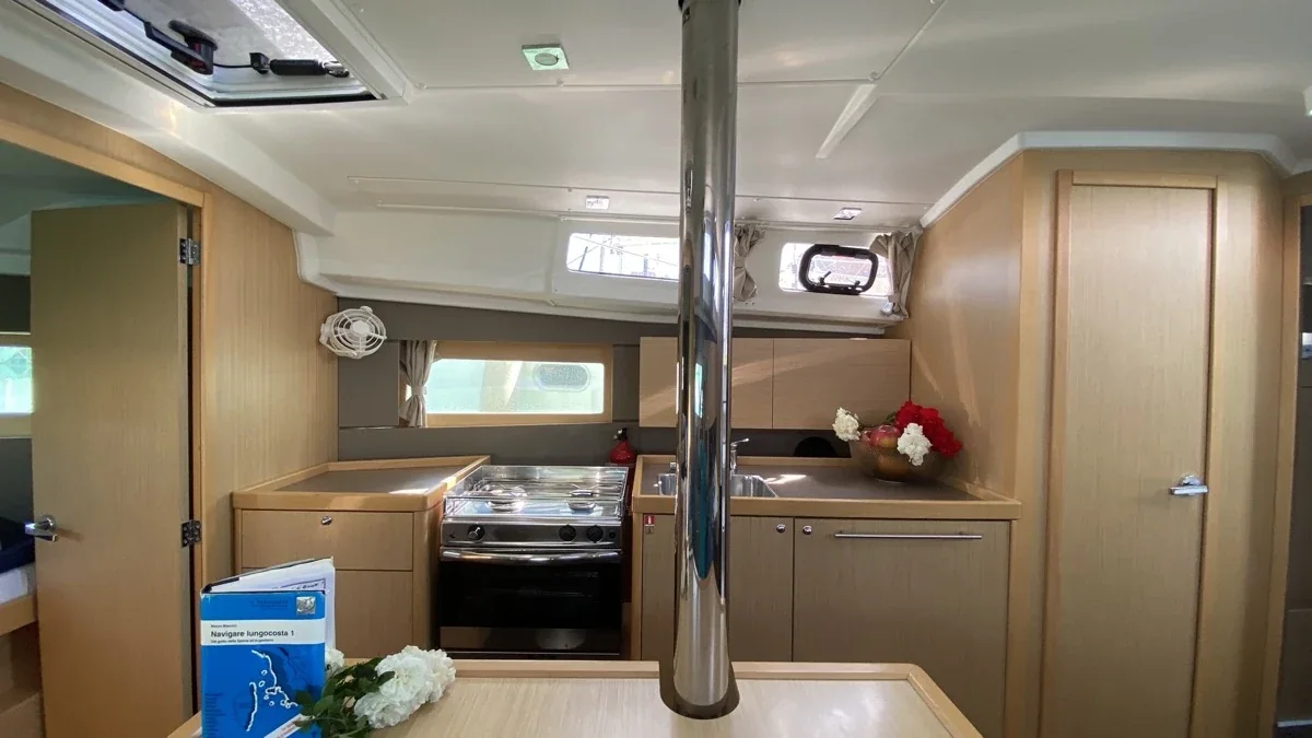 Yacht BENETEAU Oceanis 35.1 - Nodus - Foto 1
