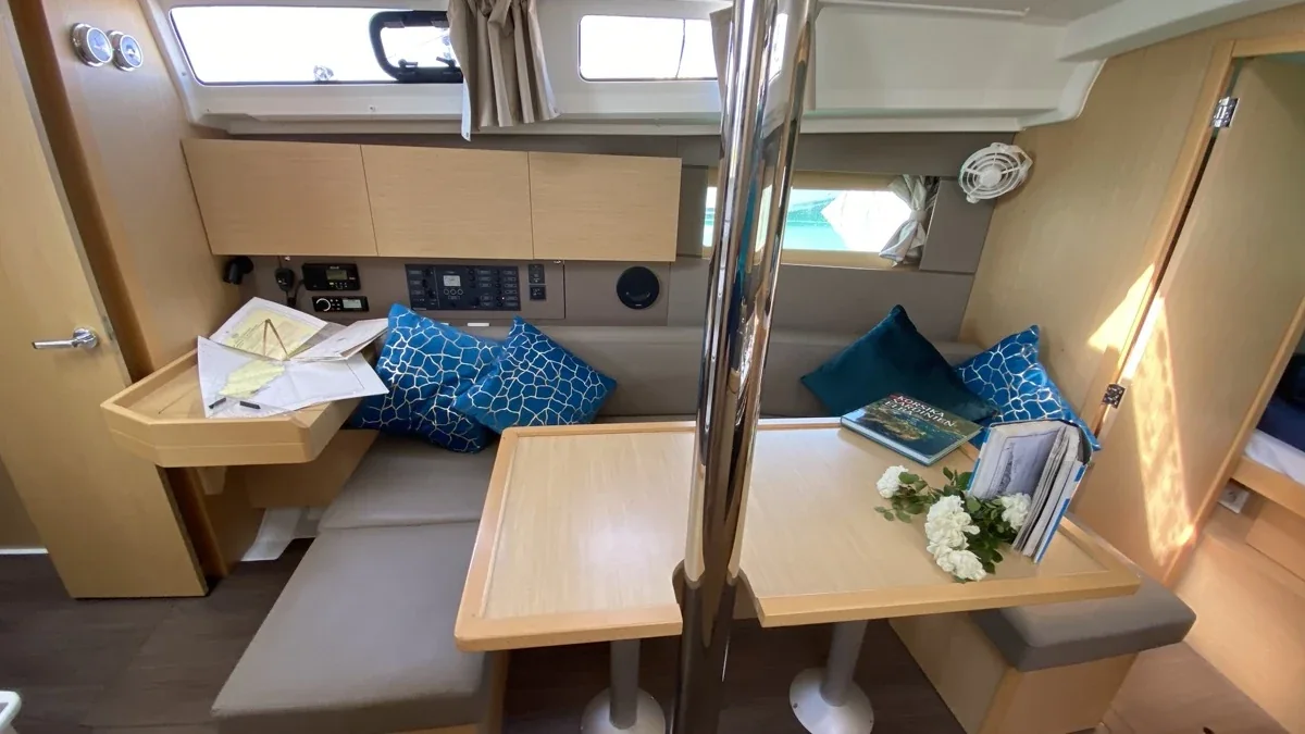 Yacht BENETEAU Oceanis 35.1 - Nodus - Foto 1