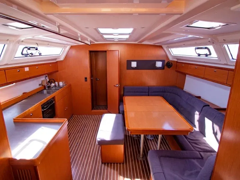 Yacht BAVARIA Cruiser 46 - Captain John