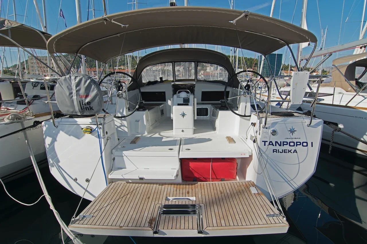 Yacht JEANNEAU Sun Odyssey 440 - Tanpopo - Foto 1
