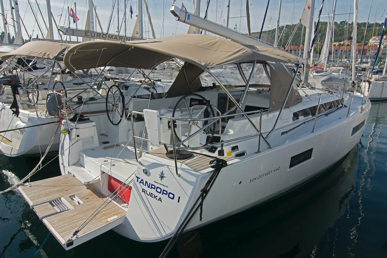 Yacht JEANNEAU Sun Odyssey 440 - Tanpopo - Foto 1