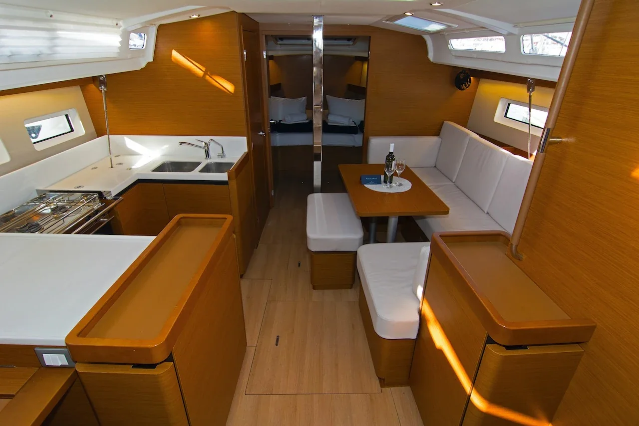 Yacht JEANNEAU Sun Odyssey 440 - Tanpopo - Foto 1