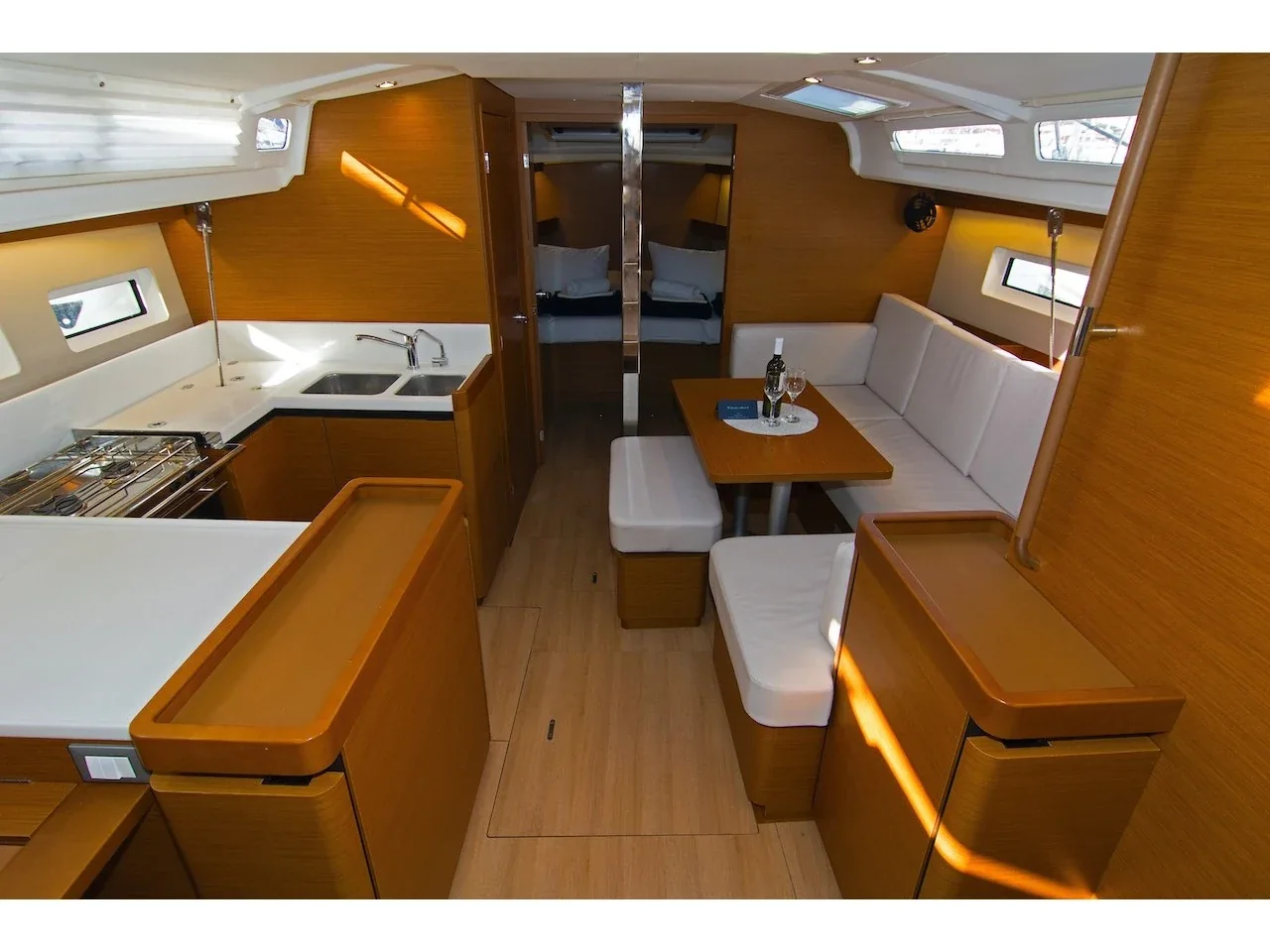 Yacht JEANNEAU Sun Odyssey 440 - Tanpopo - Foto 1