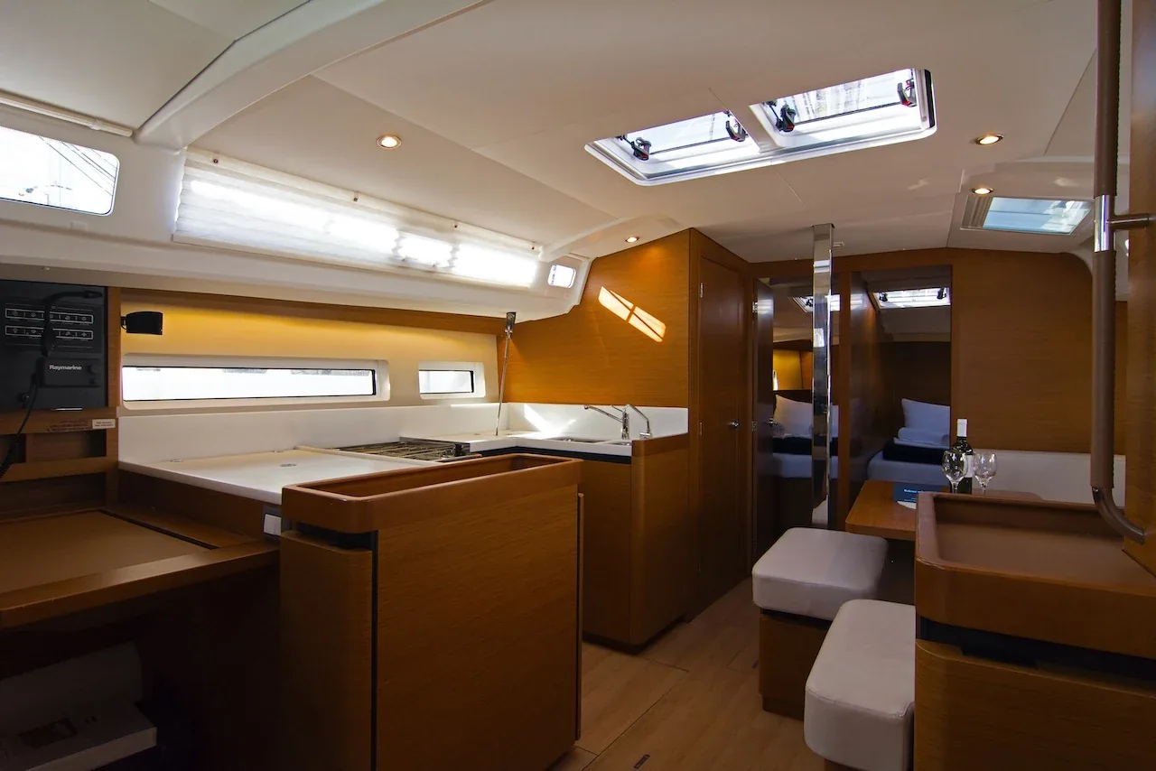 Yacht JEANNEAU Sun Odyssey 440 - Tanpopo - Foto 1