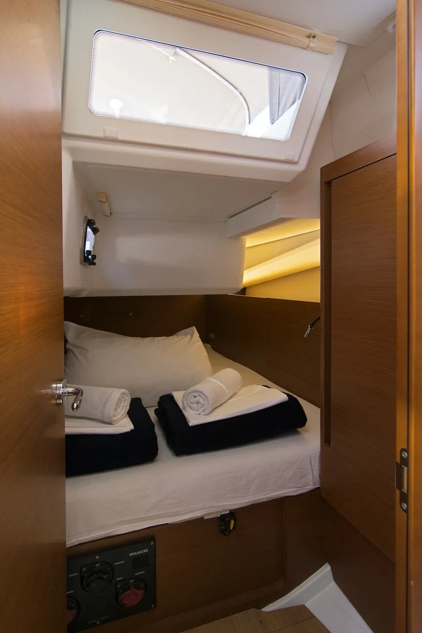 Yacht JEANNEAU Sun Odyssey 440 - Tanpopo - Foto 1