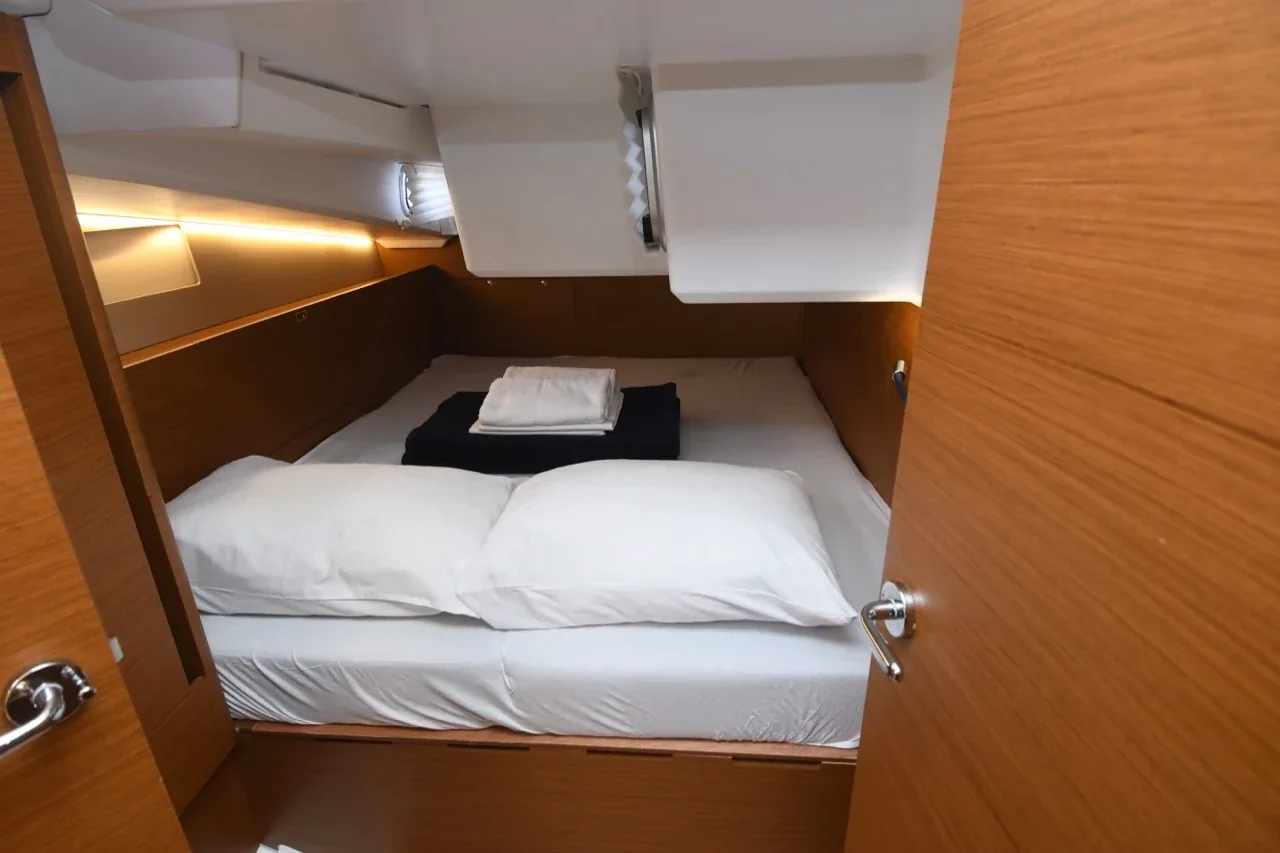 Yacht JEANNEAU Sun Odyssey 490 - Caruso - Foto 1